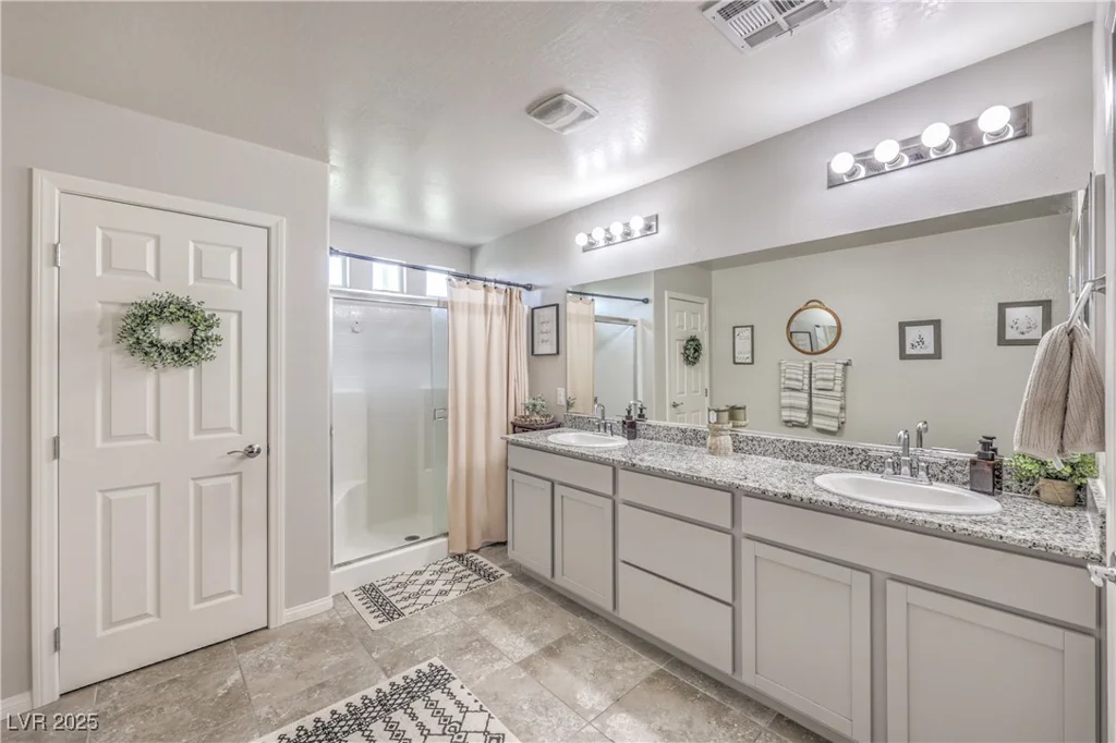 4442 Solitude Falls, North Las Vegas, NV 89084