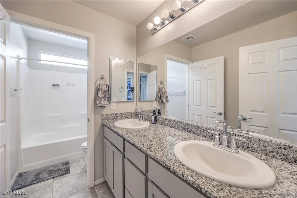 4442 Solitude Falls, North Las Vegas, NV 89084