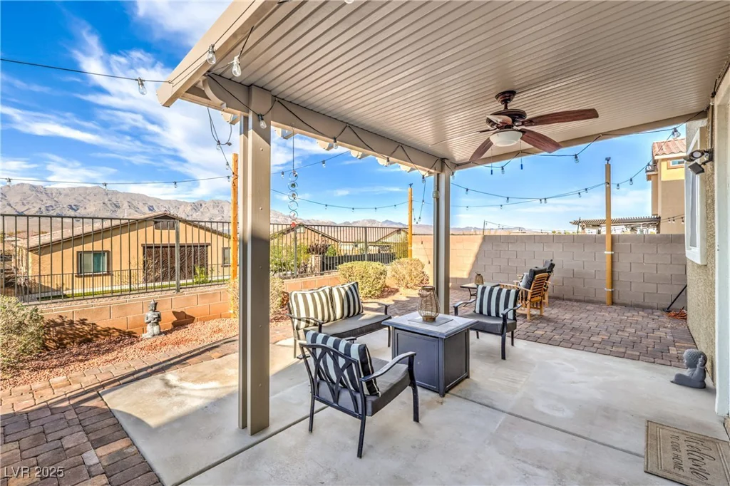 4442 Solitude Falls, North Las Vegas, NV 89084