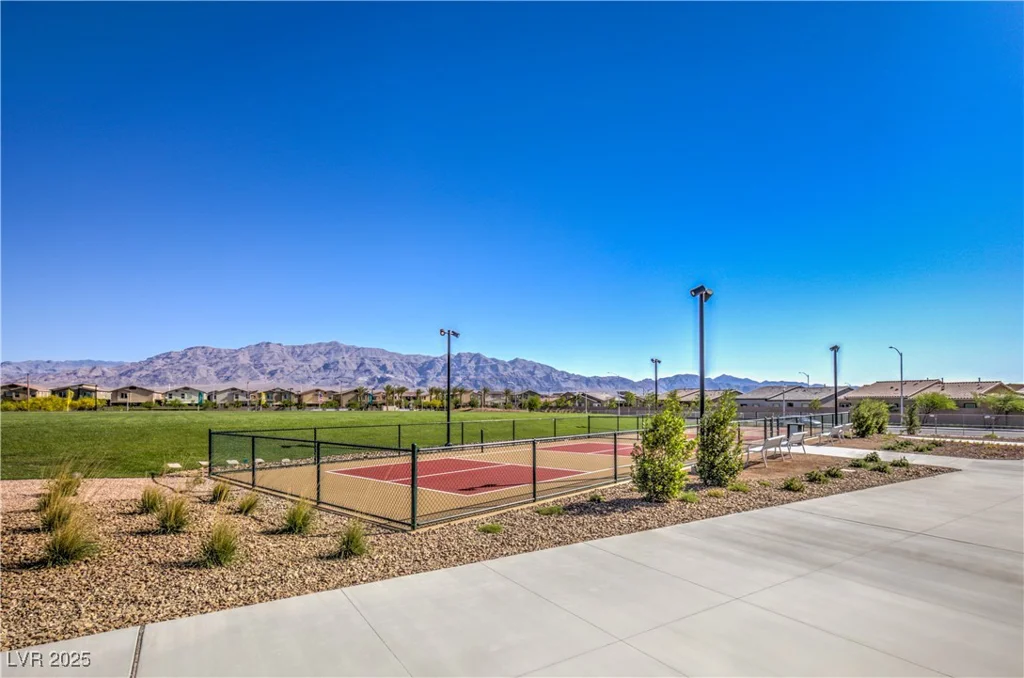 4442 Solitude Falls, North Las Vegas, NV 89084