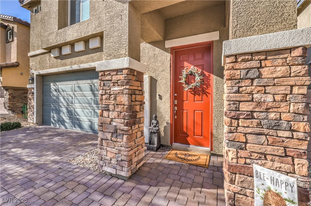4442 Solitude Falls, North Las Vegas, NV 89084