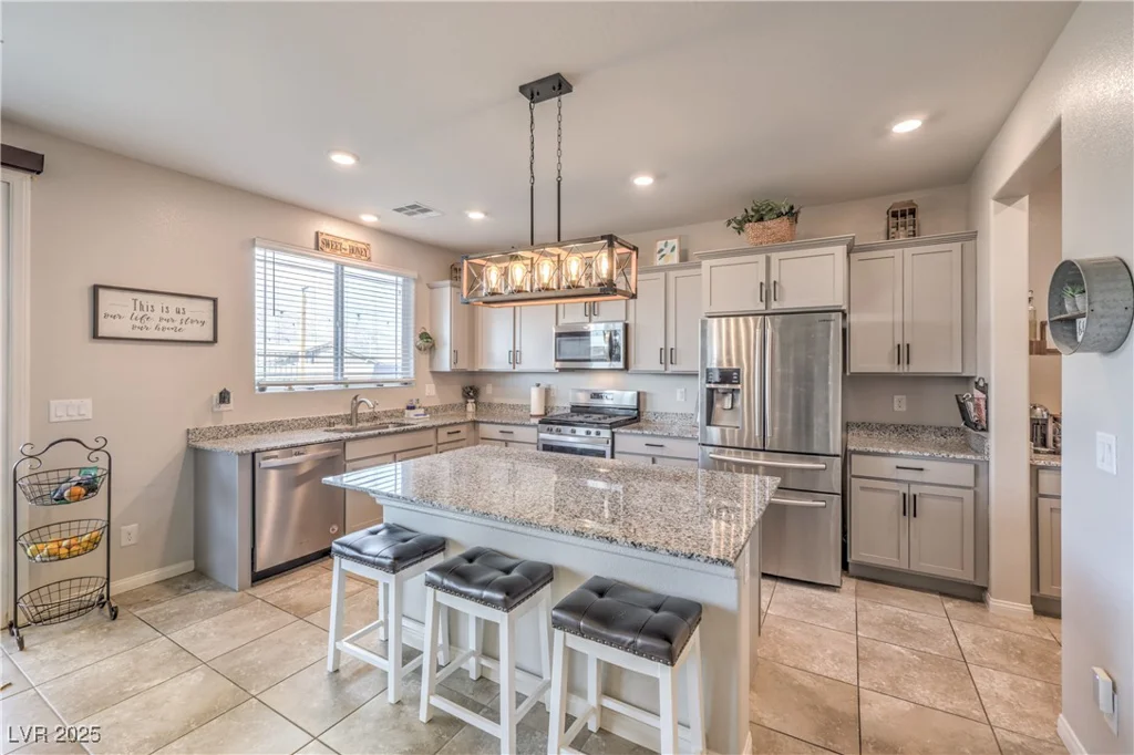 4442 Solitude Falls, North Las Vegas, NV 89084