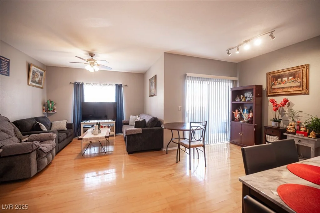 6650 Warm Springs, Las Vegas, NV 89118