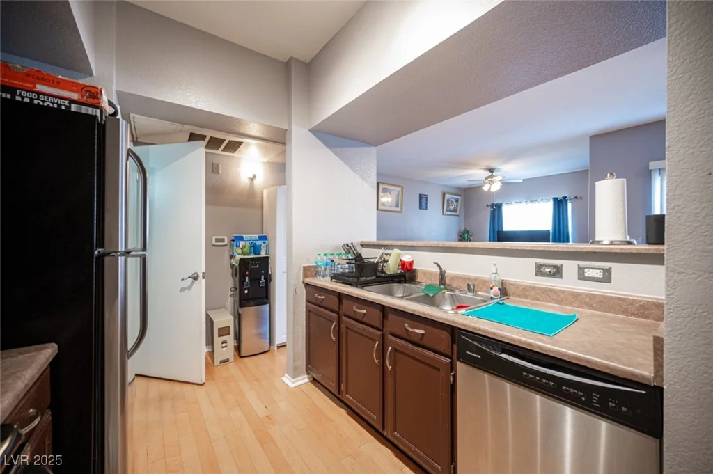 6650 Warm Springs, Las Vegas, NV 89118