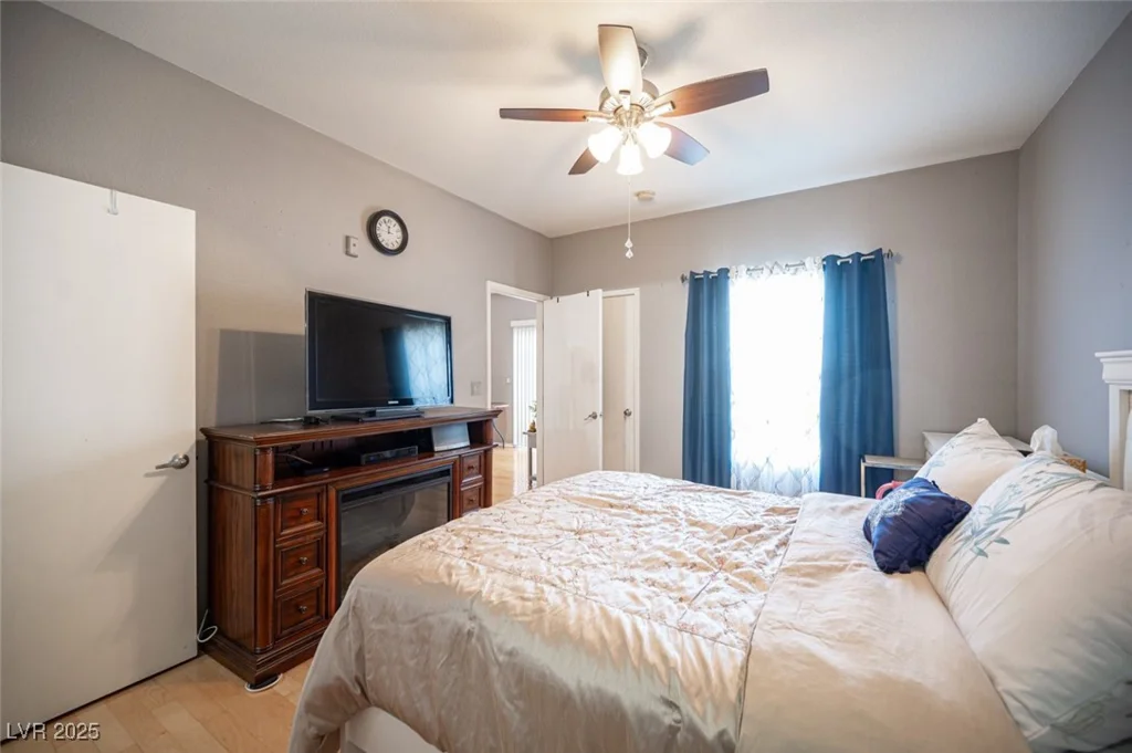 6650 Warm Springs, Las Vegas, NV 89118