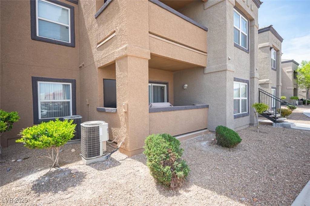 6650 Warm Springs, Las Vegas, NV 89118