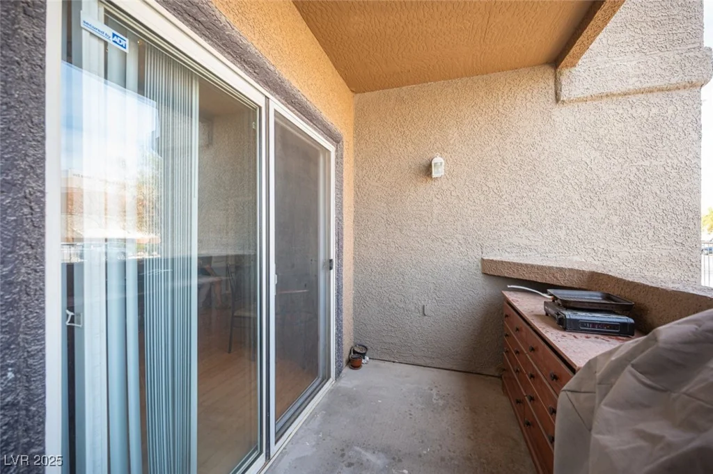 6650 Warm Springs, Las Vegas, NV 89118