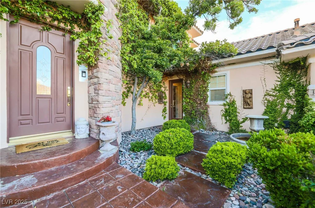 3041 Hammerwood, Las Vegas, NV 89135