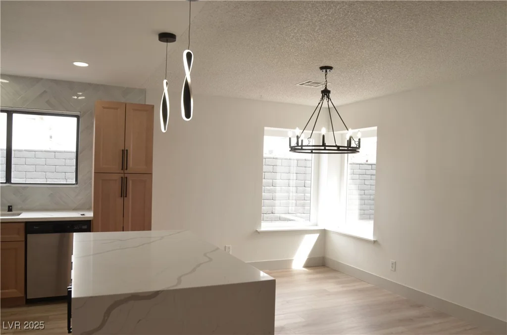 8101 Spur, Las Vegas, NV 89145