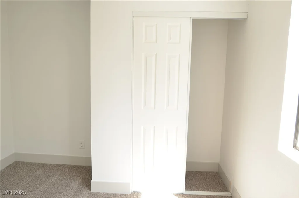 8101 Spur, Las Vegas, NV 89145
