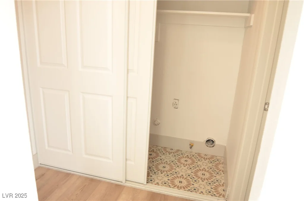 8101 Spur, Las Vegas, NV 89145