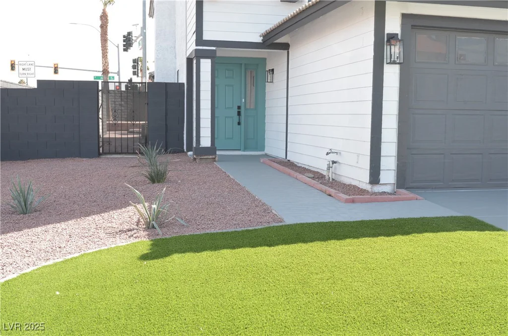 8101 Spur, Las Vegas, NV 89145