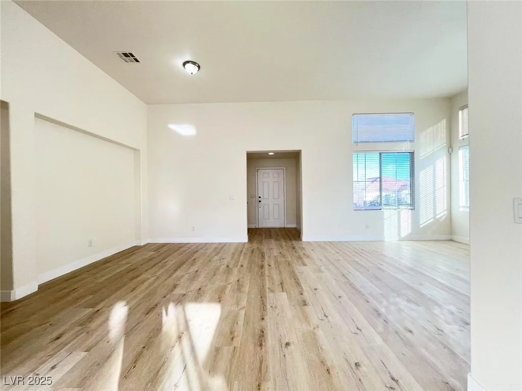 5829 Aqua Verde, North Las Vegas, NV 89031