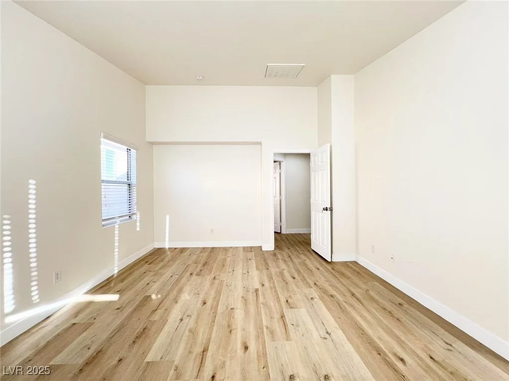 5829 Aqua Verde, North Las Vegas, NV 89031