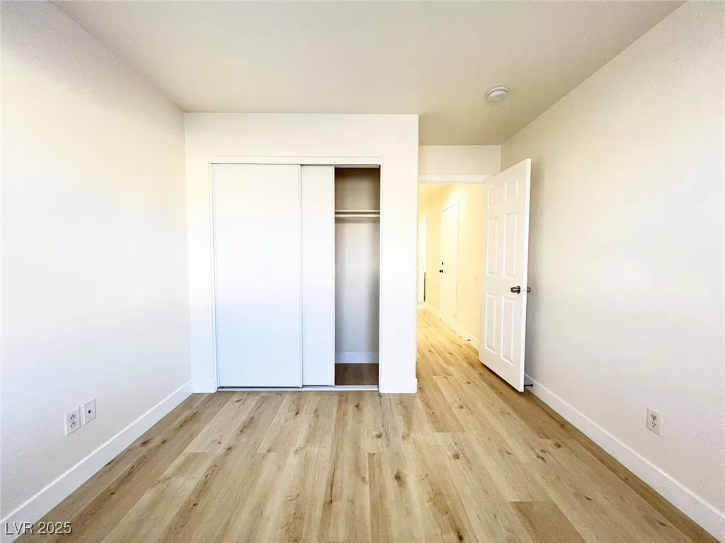 5829 Aqua Verde, North Las Vegas, NV 89031