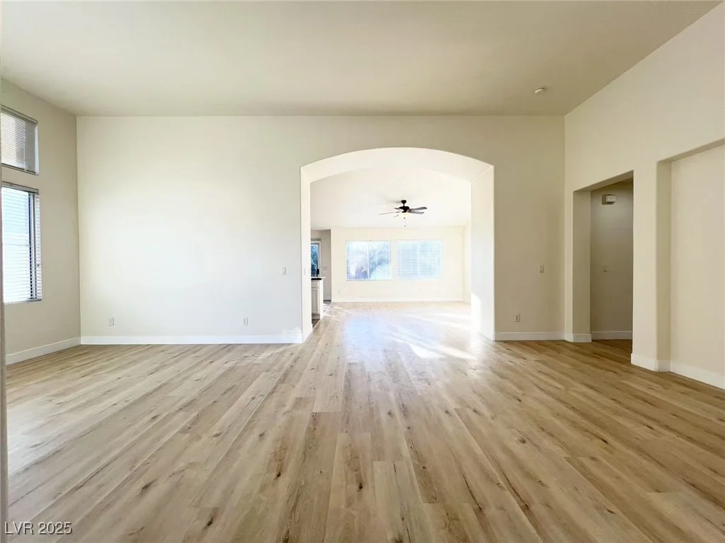 5829 Aqua Verde, North Las Vegas, NV 89031