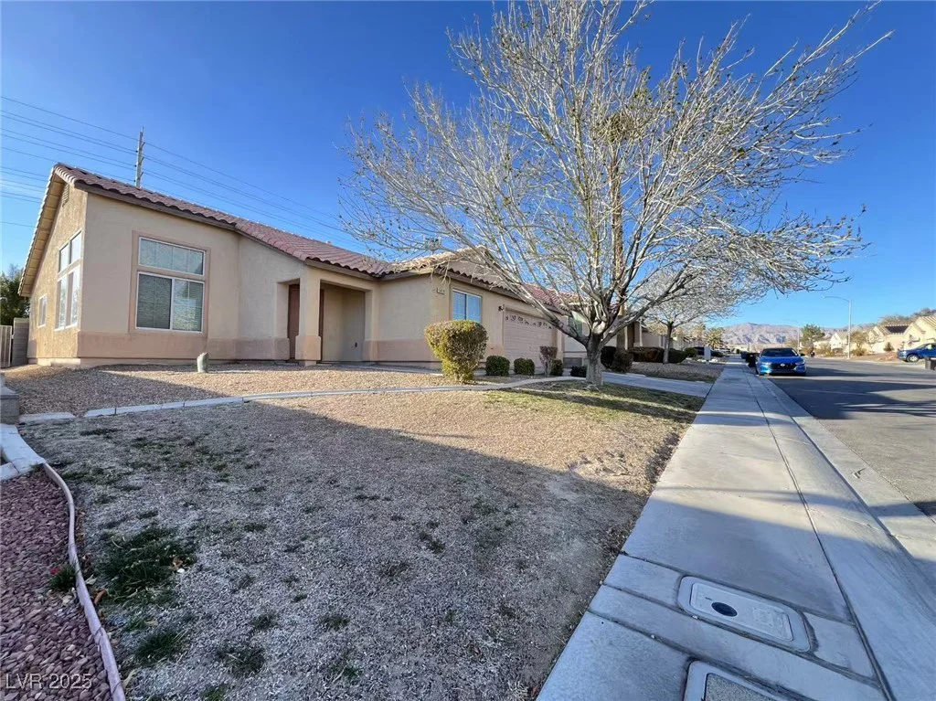 5829 Aqua Verde, North Las Vegas, NV 89031