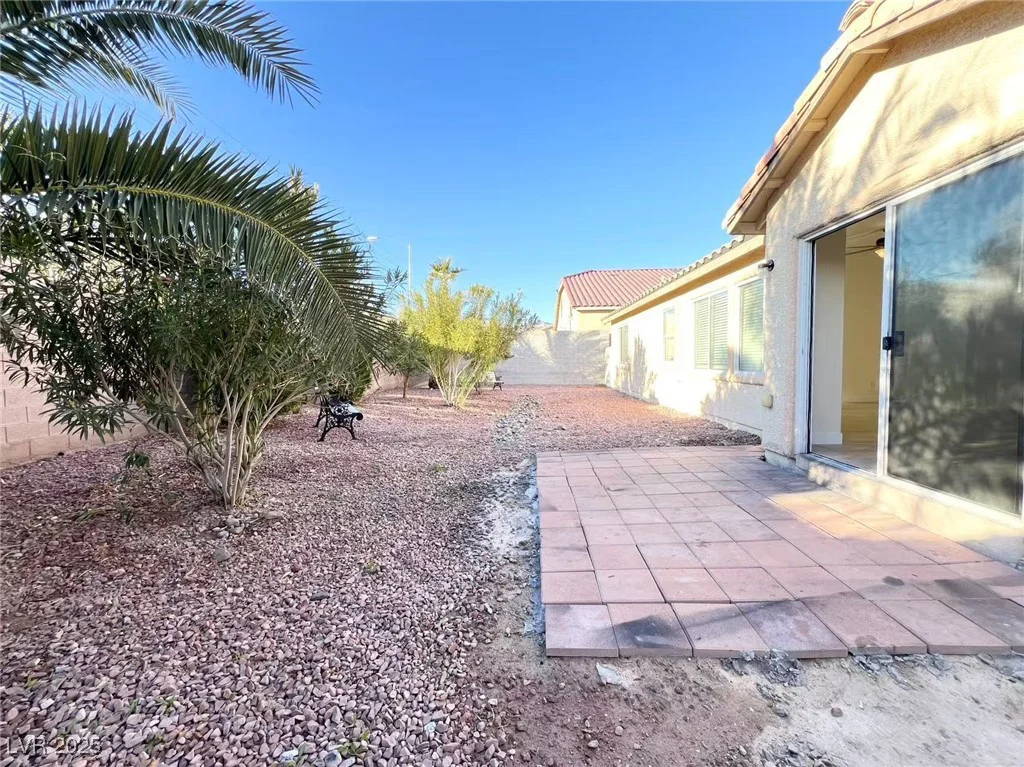 5829 Aqua Verde, North Las Vegas, NV 89031