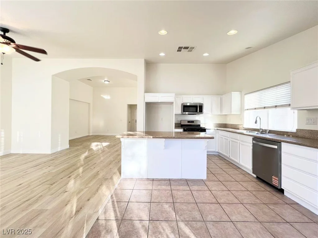 5829 Aqua Verde, North Las Vegas, NV 89031