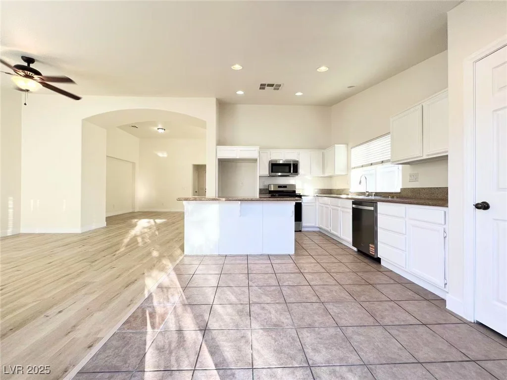 5829 Aqua Verde, North Las Vegas, NV 89031