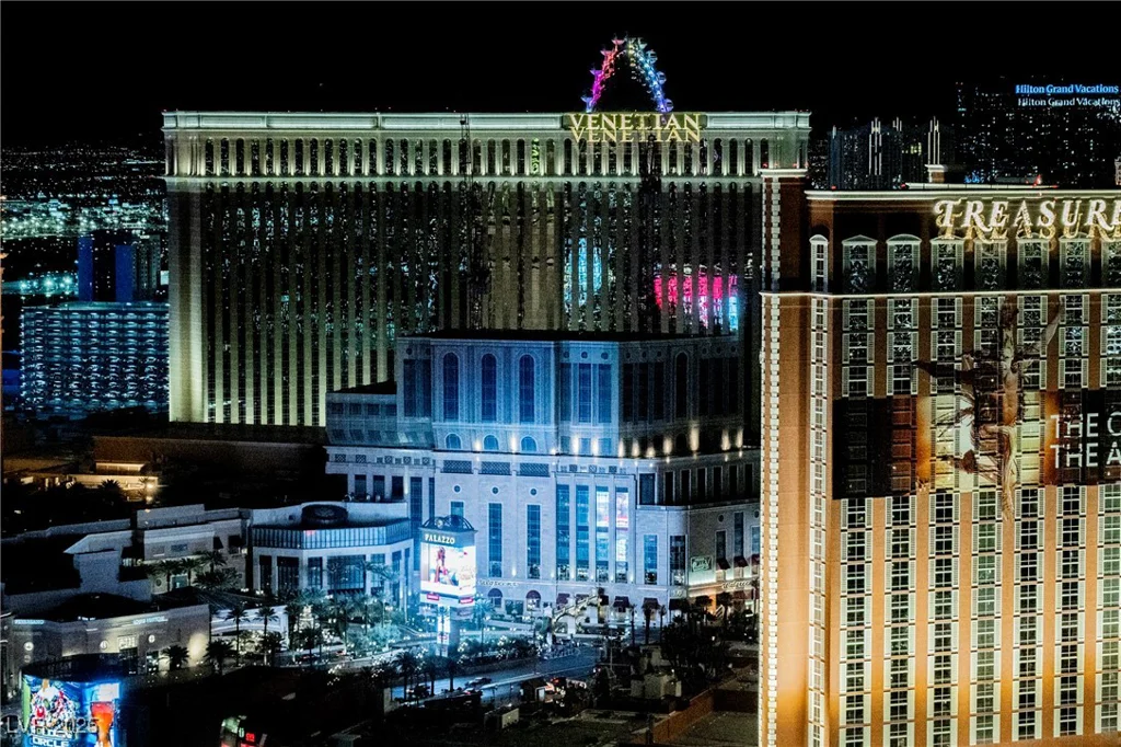 2000 Fashion Show, Las Vegas, NV 89109