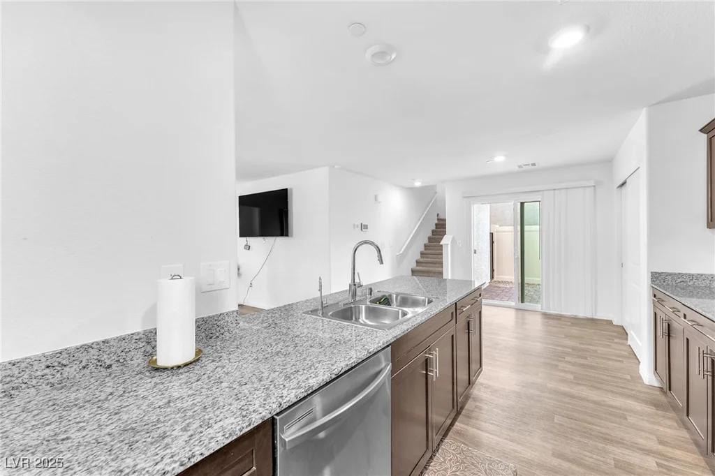 7017 Magenta Moon, North Las Vegas, NV 89086