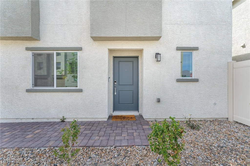 7017 Magenta Moon, North Las Vegas, NV 89086
