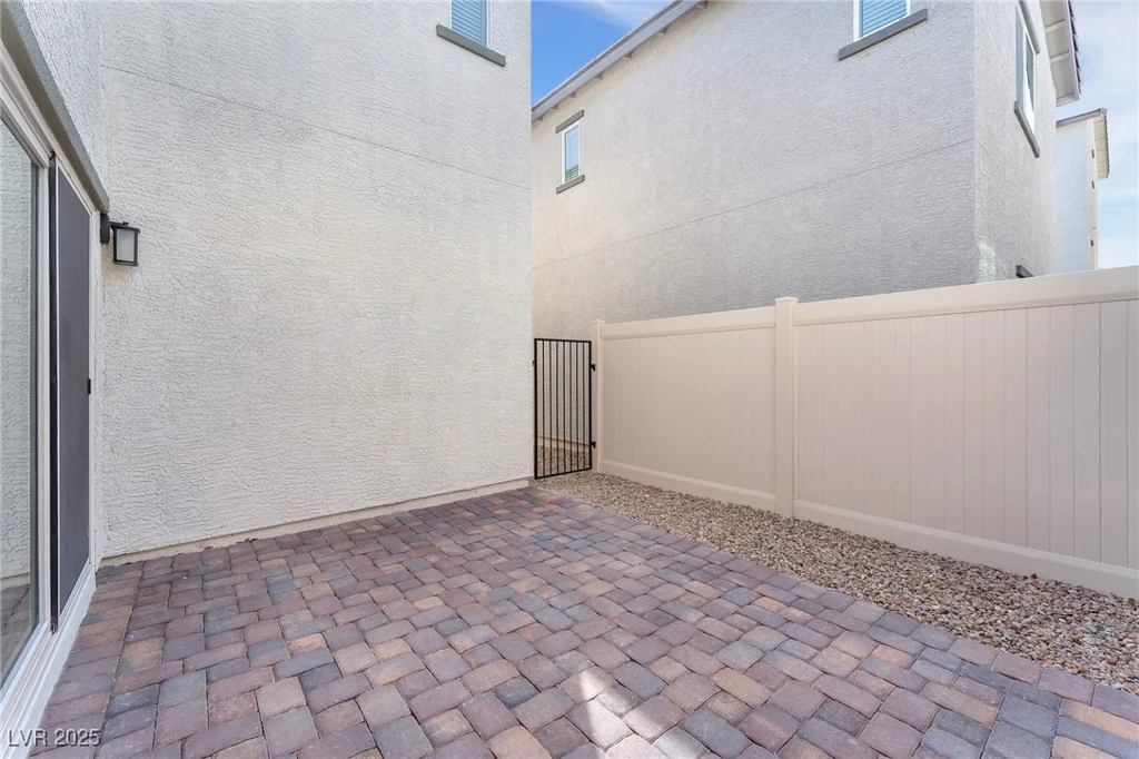 7017 Magenta Moon, North Las Vegas, NV 89086
