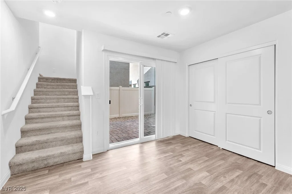 7017 Magenta Moon, North Las Vegas, NV 89086