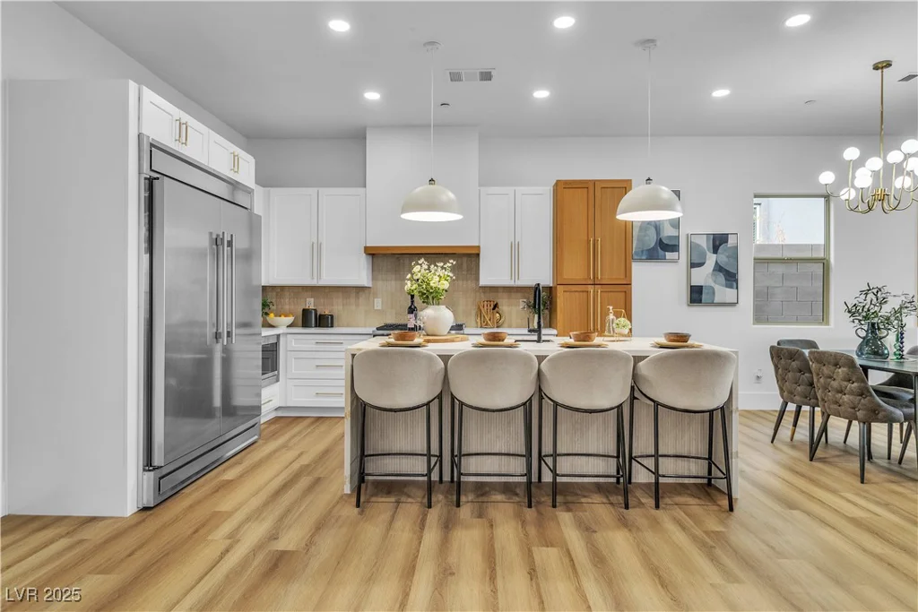 154 Nine Mile Creek, Las Vegas, NV 89138