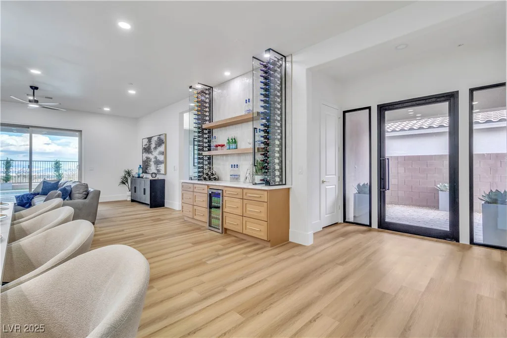 154 Nine Mile Creek, Las Vegas, NV 89138