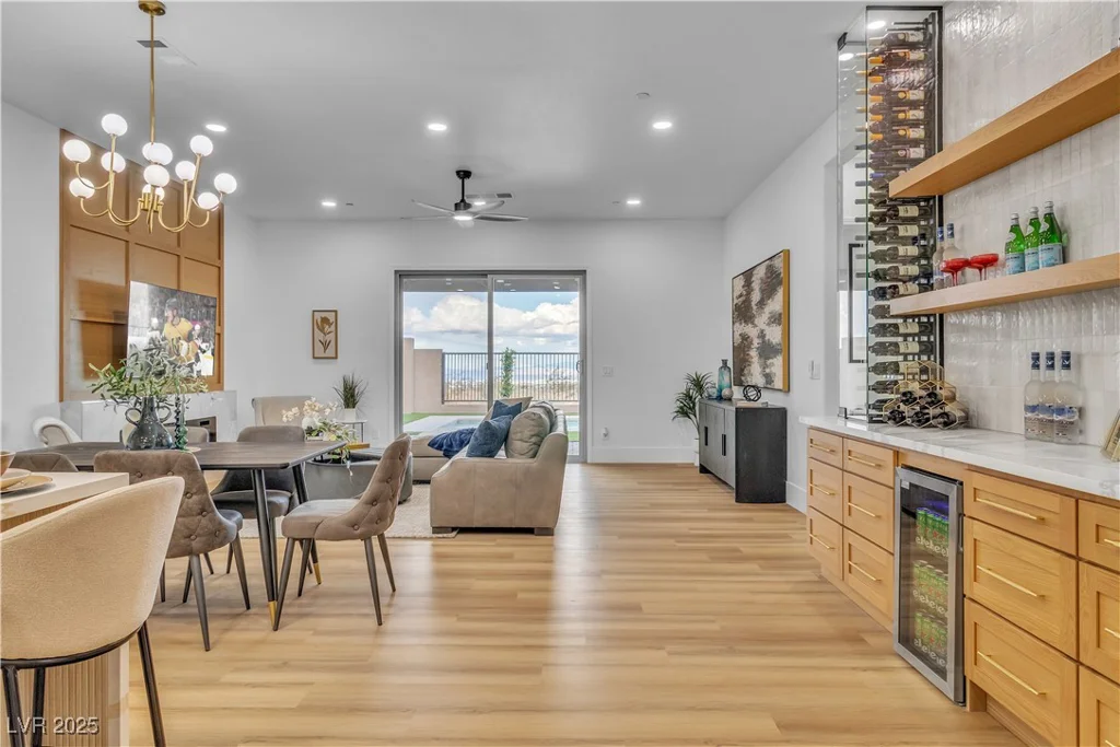 154 Nine Mile Creek, Las Vegas, NV 89138