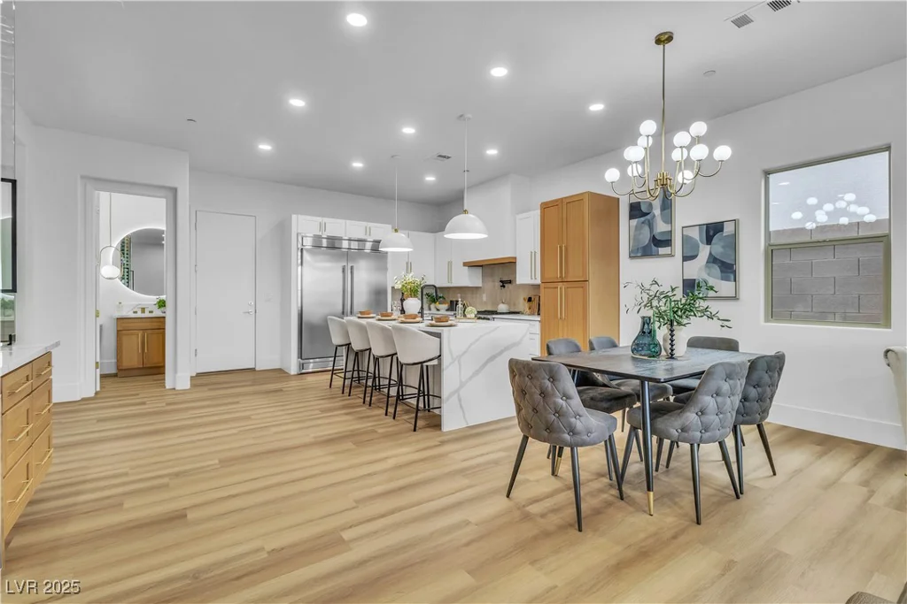 154 Nine Mile Creek, Las Vegas, NV 89138