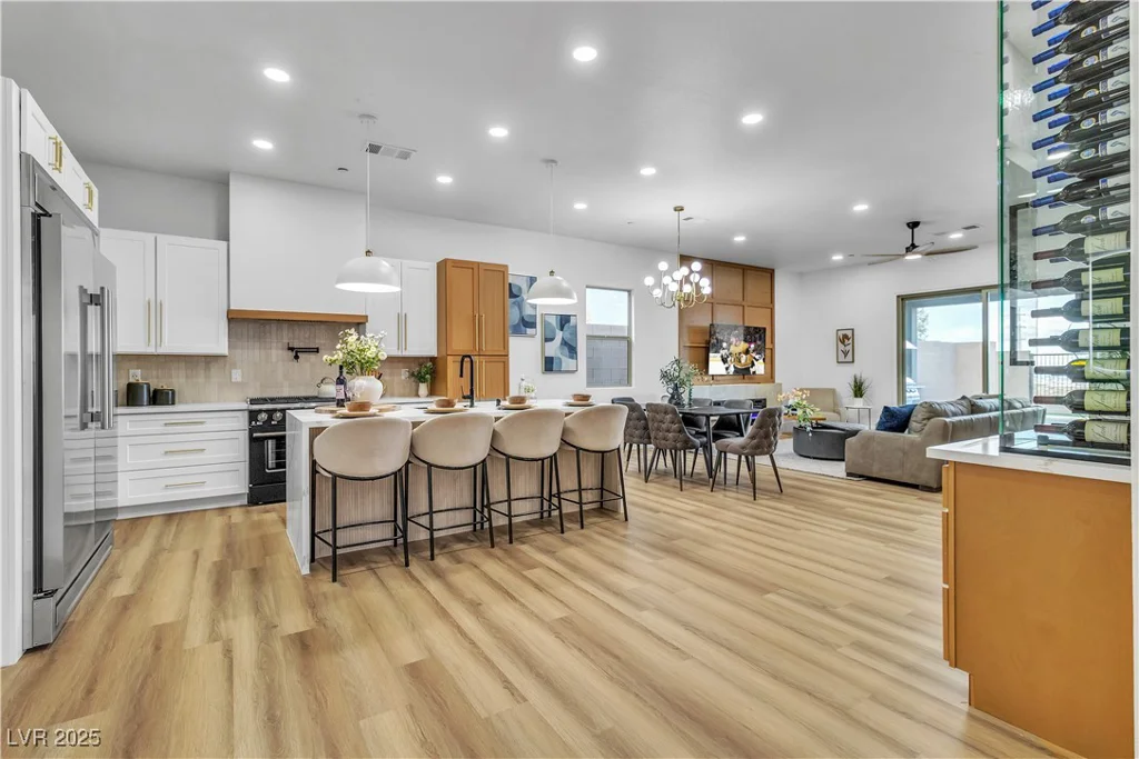 154 Nine Mile Creek, Las Vegas, NV 89138