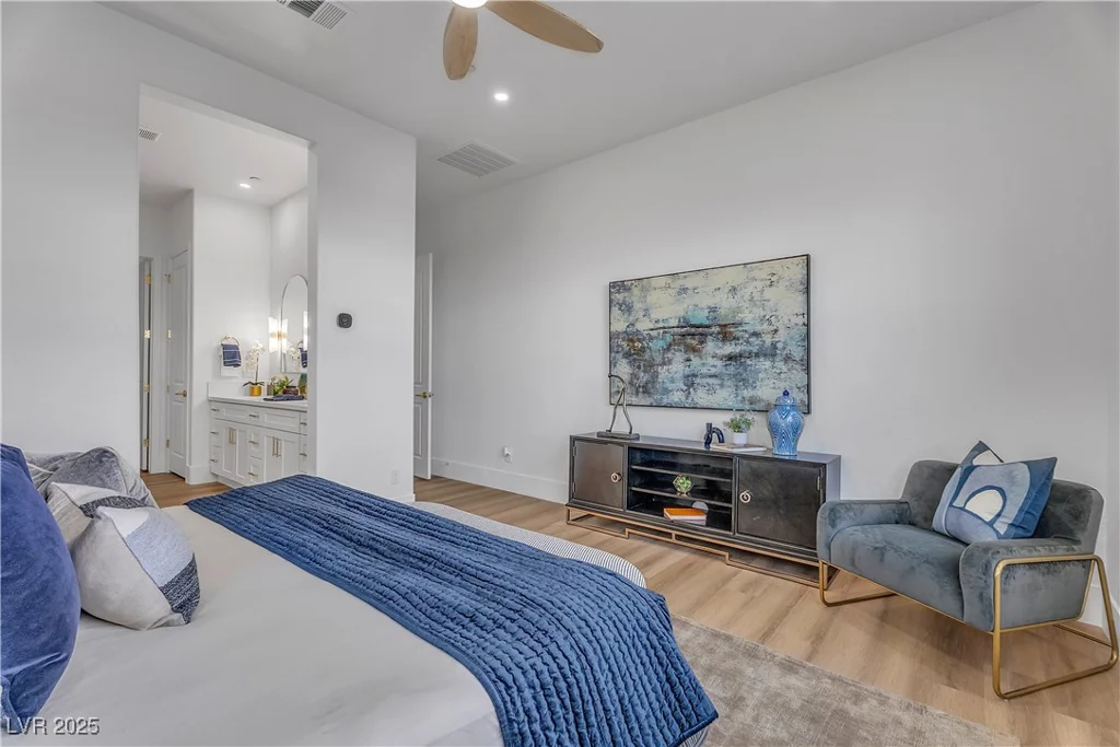 154 Nine Mile Creek, Las Vegas, NV 89138