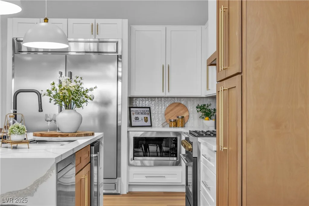 154 Nine Mile Creek, Las Vegas, NV 89138