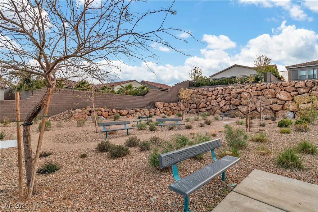 154 Nine Mile Creek, Las Vegas, NV 89138