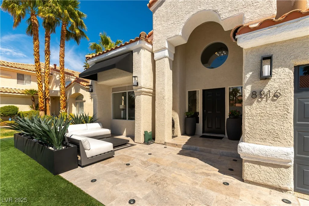 8816 Saint Pierre, Las Vegas, NV 89134