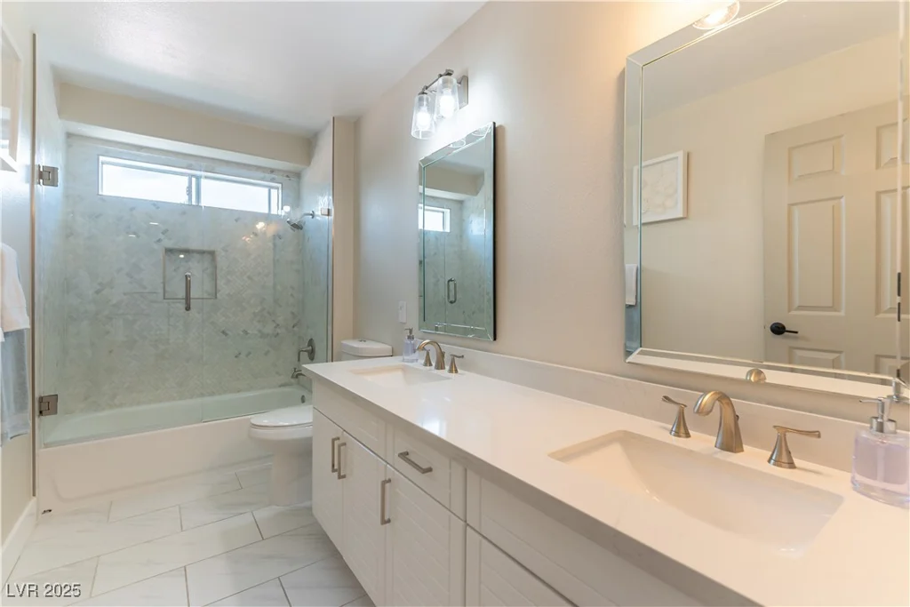 8816 Saint Pierre, Las Vegas, NV 89134