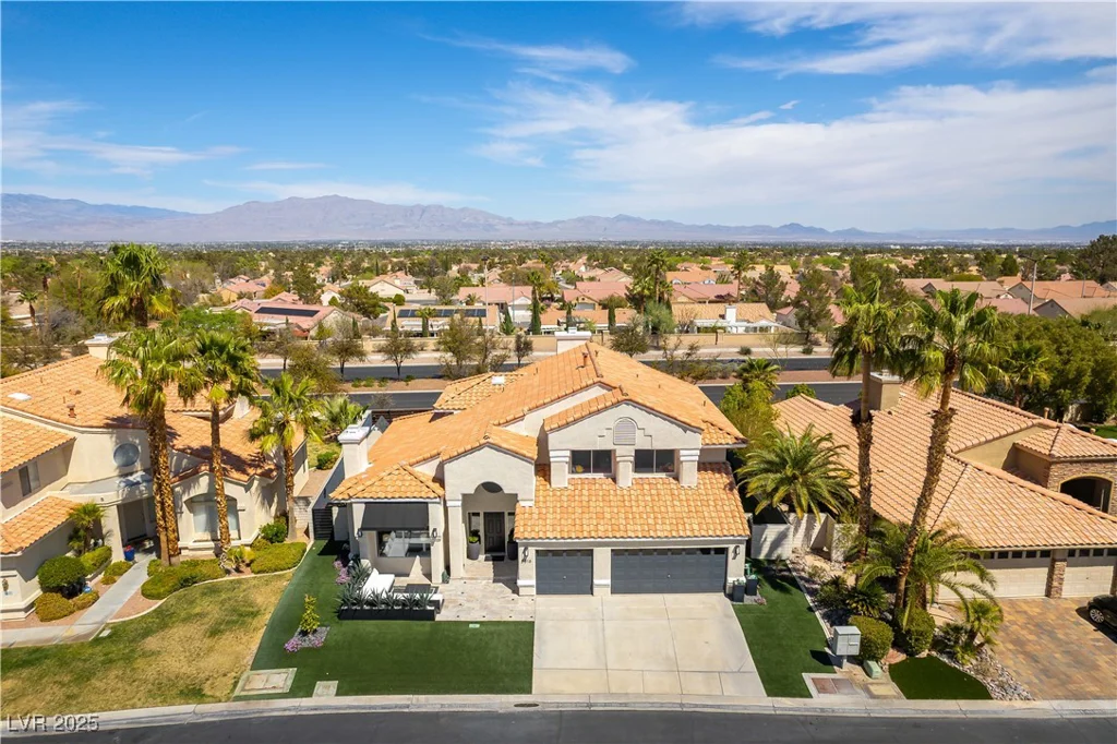 8816 Saint Pierre, Las Vegas, NV 89134