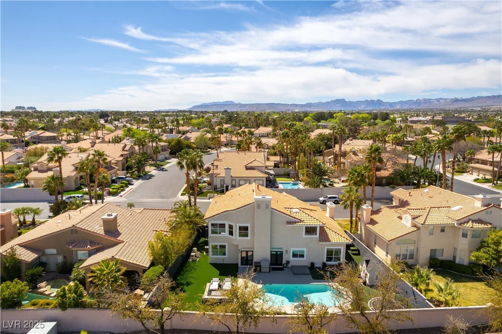 8816 Saint Pierre, Las Vegas, NV 89134