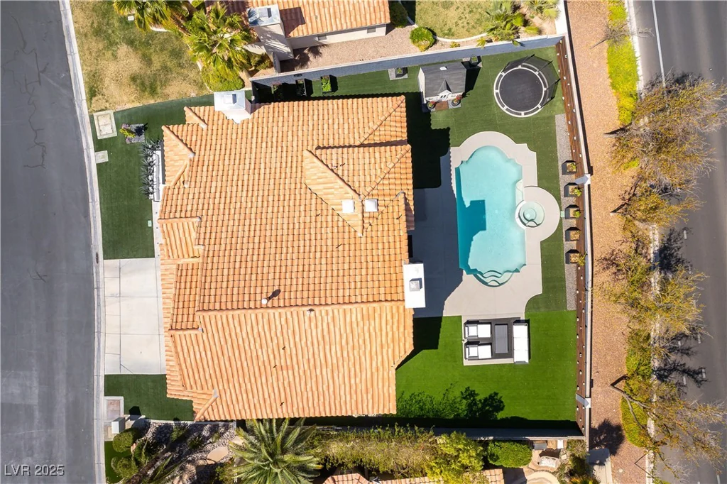 8816 Saint Pierre, Las Vegas, NV 89134