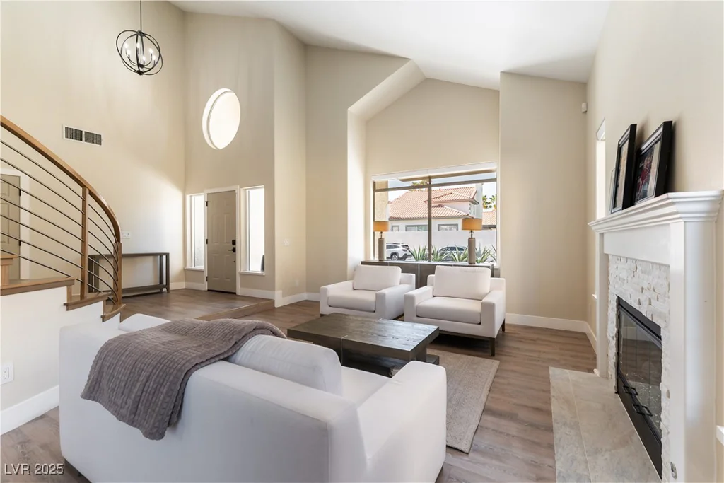 8816 Saint Pierre, Las Vegas, NV 89134