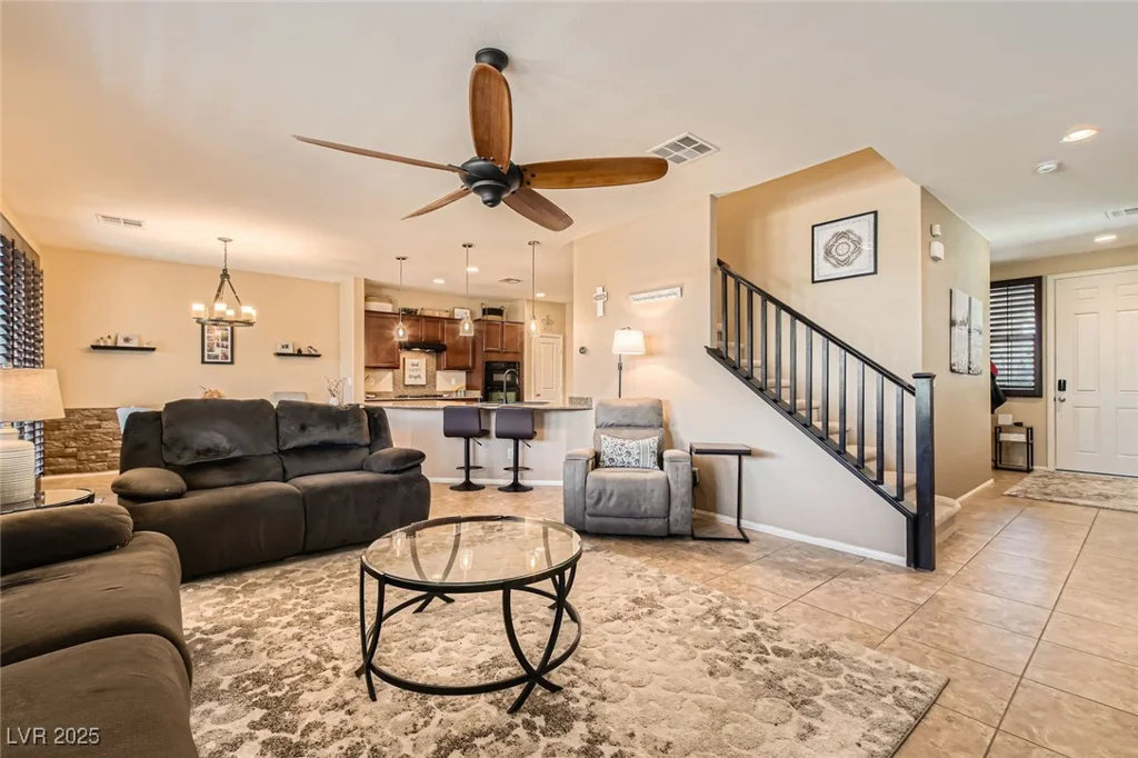 7154 Brighton Village, Las Vegas, NV 89166