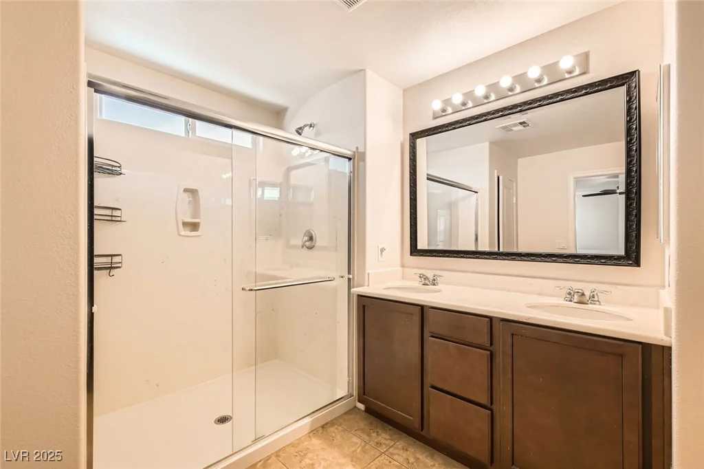 7154 Brighton Village, Las Vegas, NV 89166