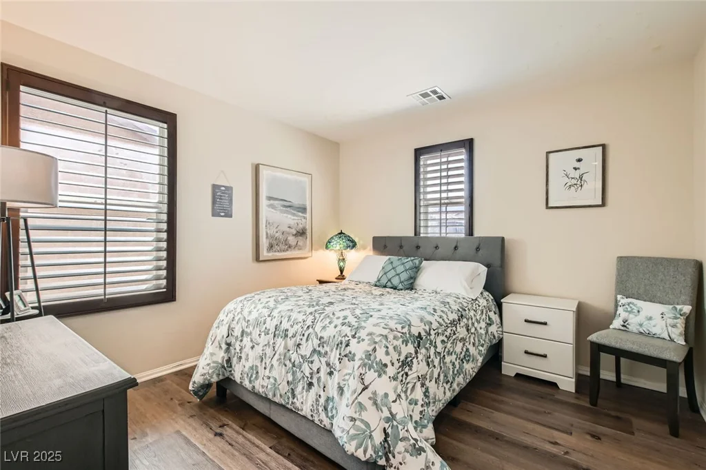 7154 Brighton Village, Las Vegas, NV 89166