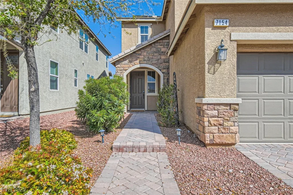 7154 Brighton Village, Las Vegas, NV 89166