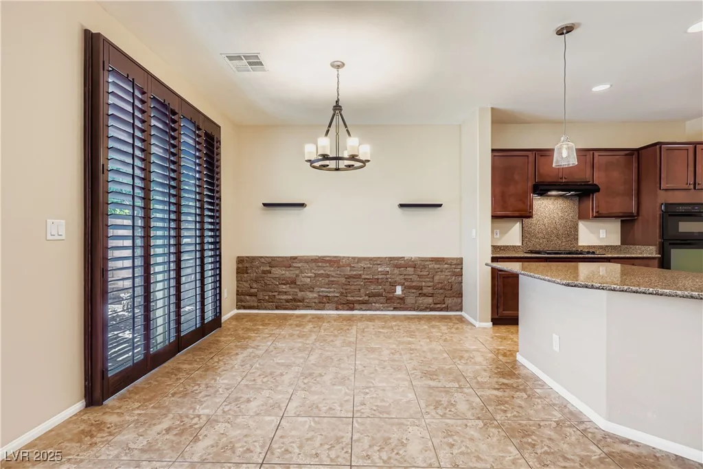 7154 Brighton Village, Las Vegas, NV 89166