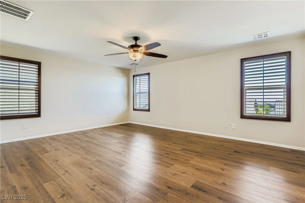 7154 Brighton Village, Las Vegas, NV 89166