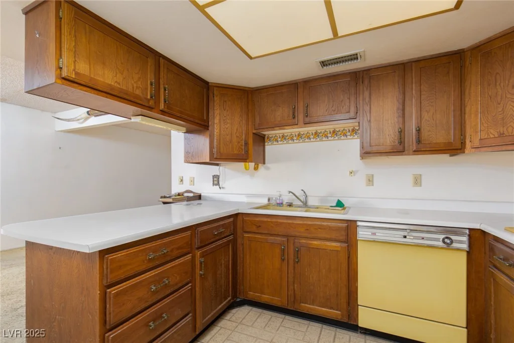 3871 Sinclair, Las Vegas, NV 89121